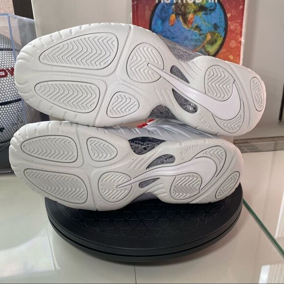 🆕 Nike Little Posite One GS 'USA Moon' - Womens 7.5 - Picture 11 of 13